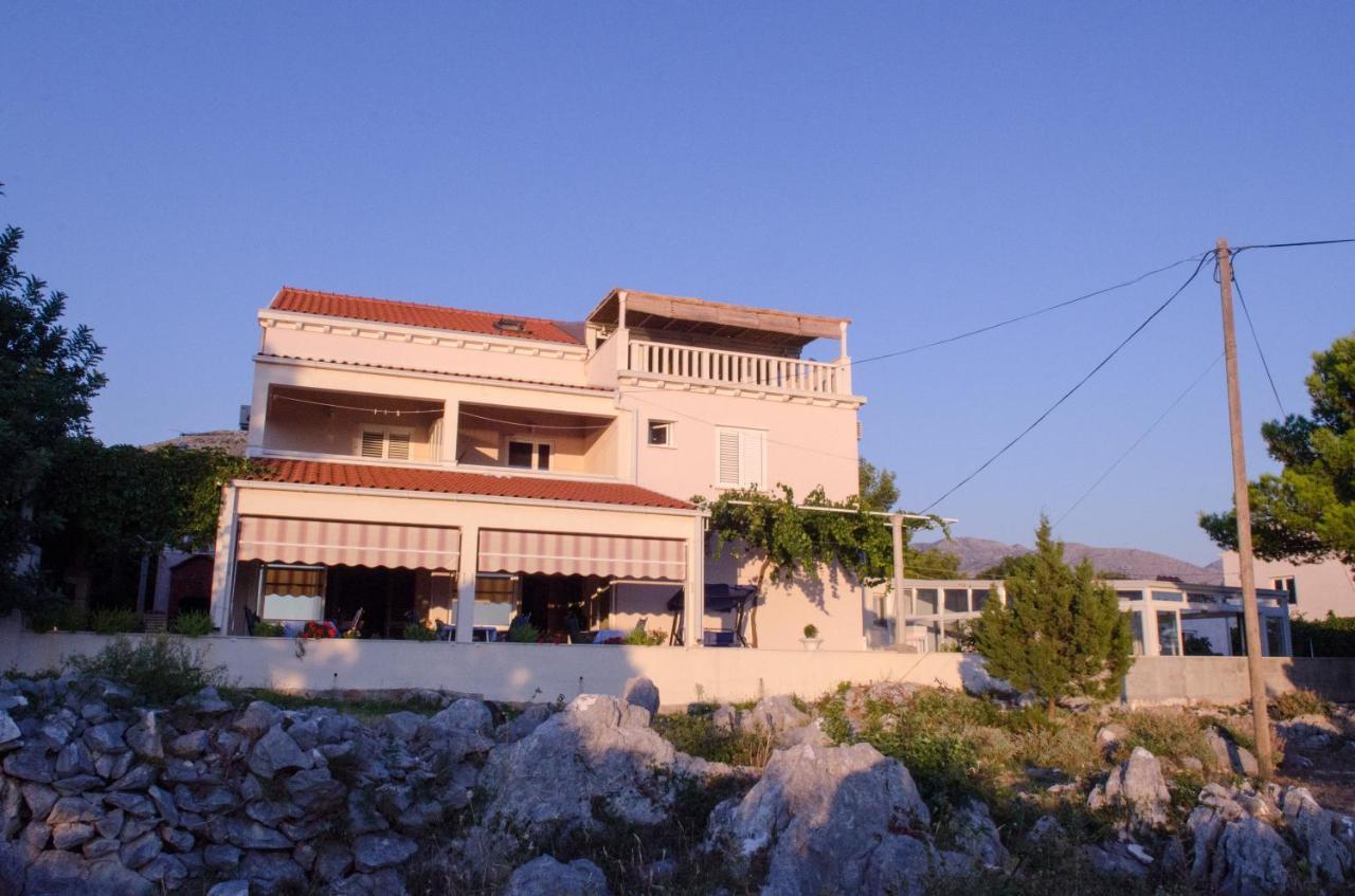 Apartment & Rooms Villa Katarina 슬라노 외부 사진