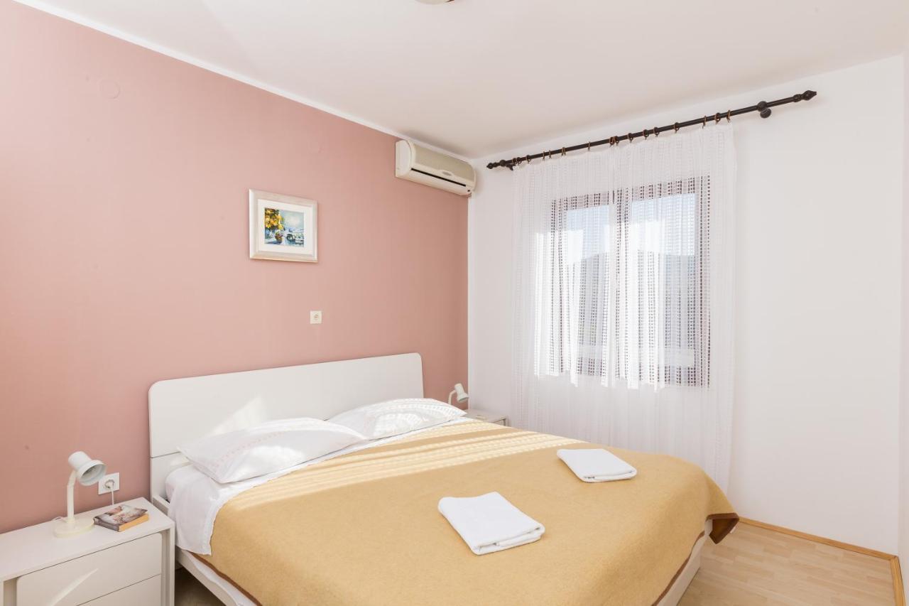 Apartment & Rooms Villa Katarina 슬라노 외부 사진